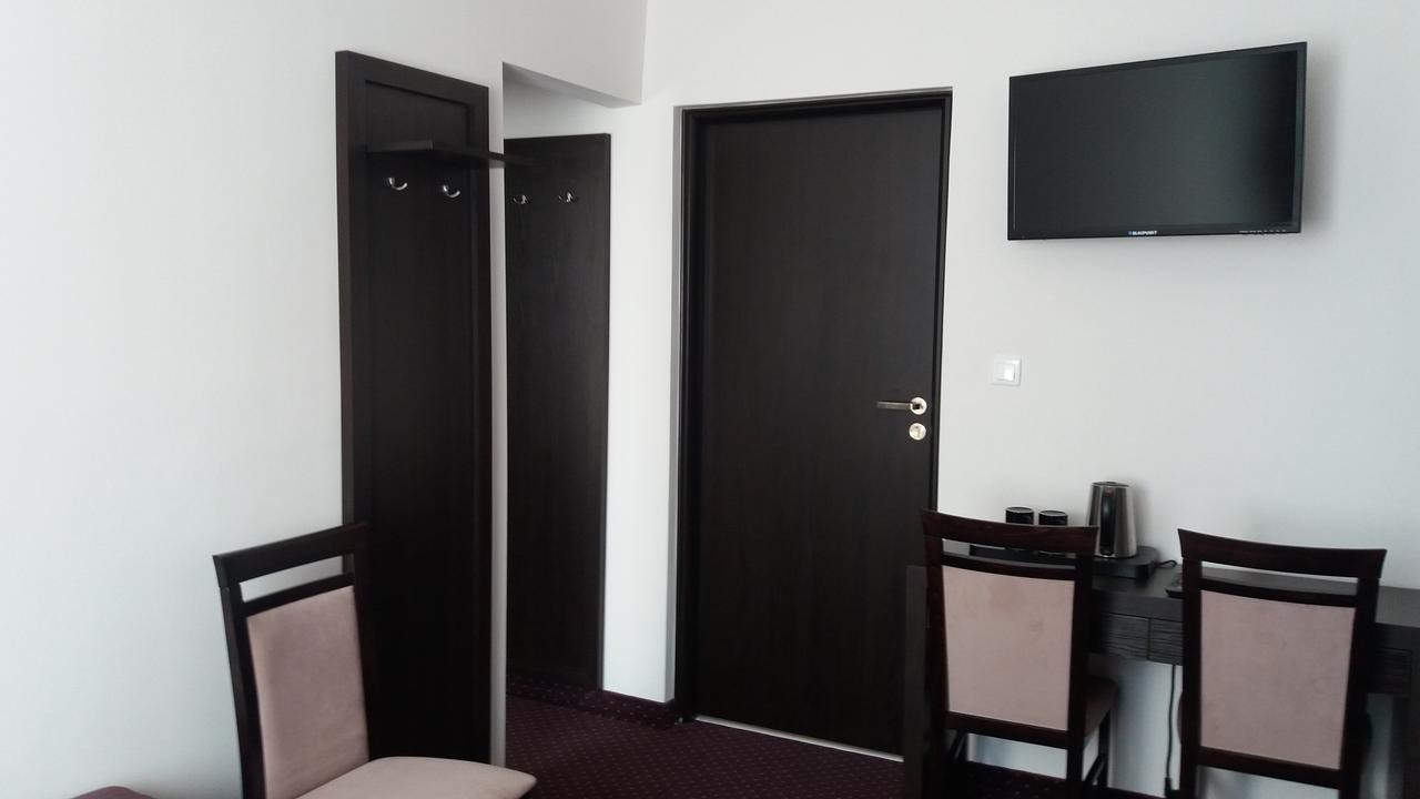 Scsk Pol Lawy Hotel Pulawy Luaran gambar