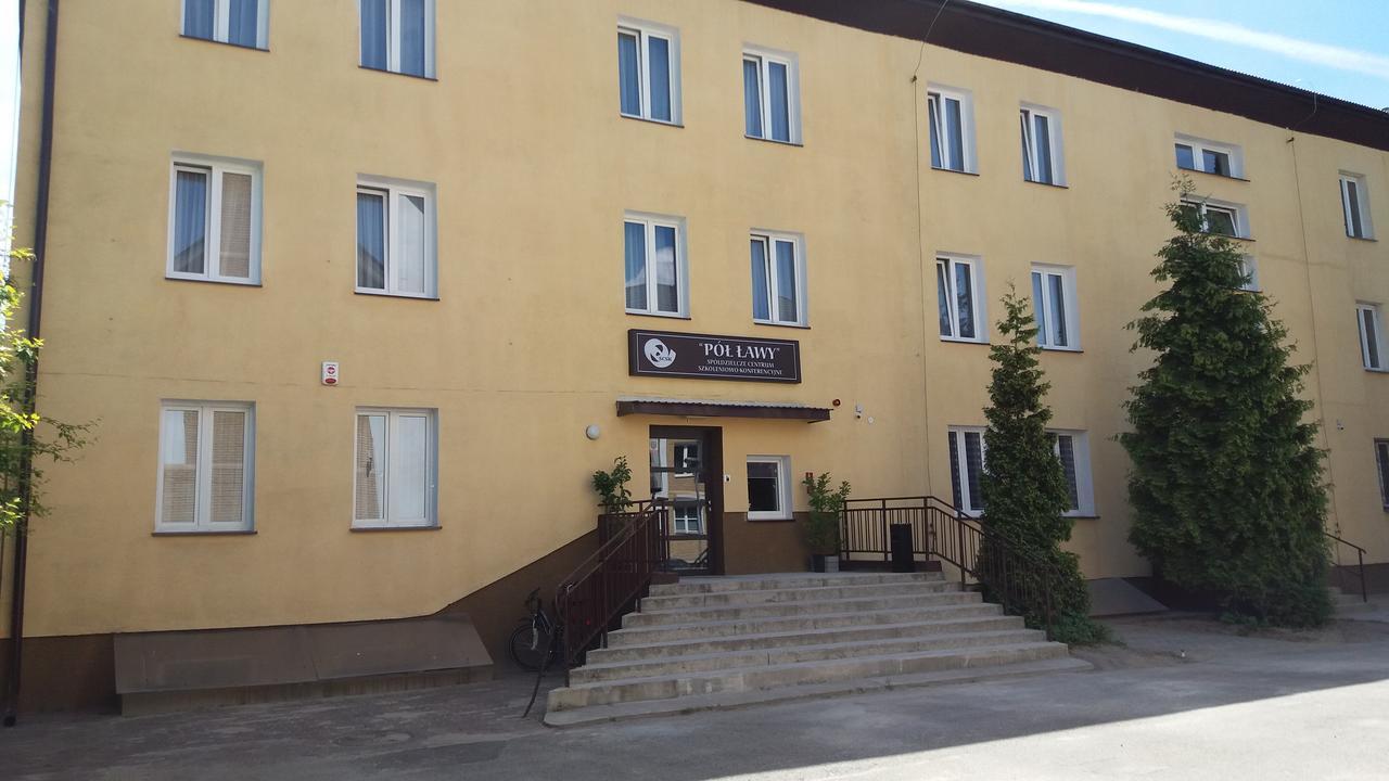 Scsk Pol Lawy Hotel Pulawy Luaran gambar