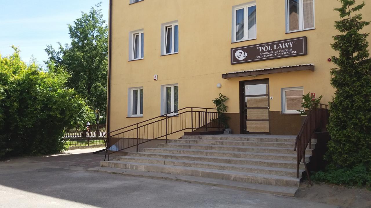 Scsk Pol Lawy Hotel Pulawy Luaran gambar