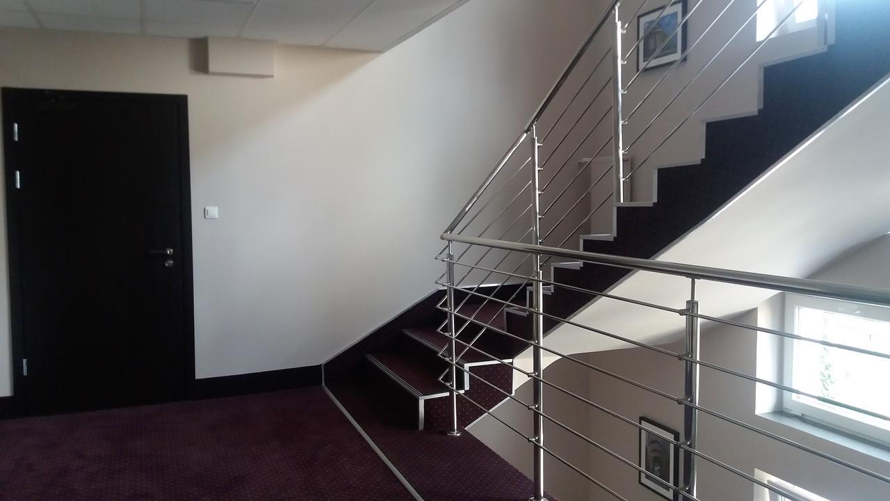 Scsk Pol Lawy Hotel Pulawy Luaran gambar