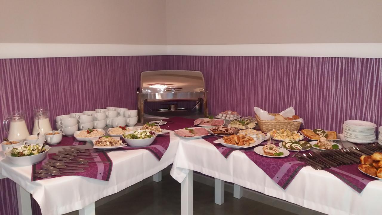 Scsk Pol Lawy Hotel Pulawy Luaran gambar